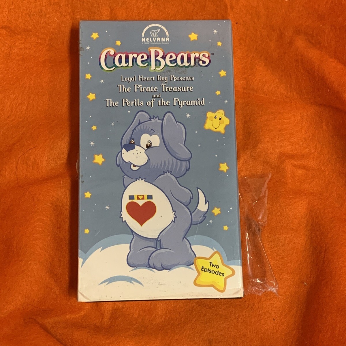 ウルトラレア！極美品☆ケアベア☆ビンテージ☆貯金箱☆トリートハートピッグ Care Bears Loyal Heart Dog VHS Tape Pirate Treasure Cartoon