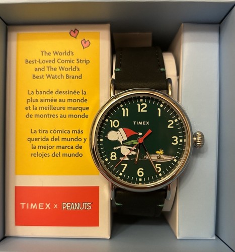 Timex Men's Watch Standard Peanuts Snoopy Ice Skating Green Dial TW2V60200 - Picture 2 of 4