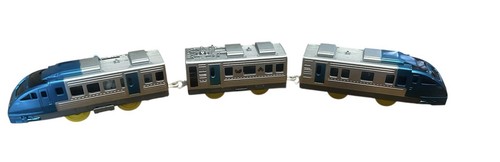 Treno 3 vagoni Tomy/Plarail JR Kyushu Railway Limited Express Sonic 883 Series - Foto 3 di 4