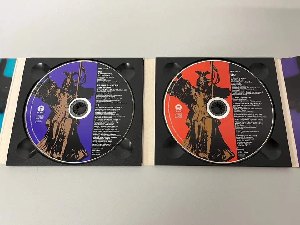 U2 - Stay (Faraway, So Close!) - 2 CD Set / The Live Format incl. Lemon Remixes - Bild 2 von 3