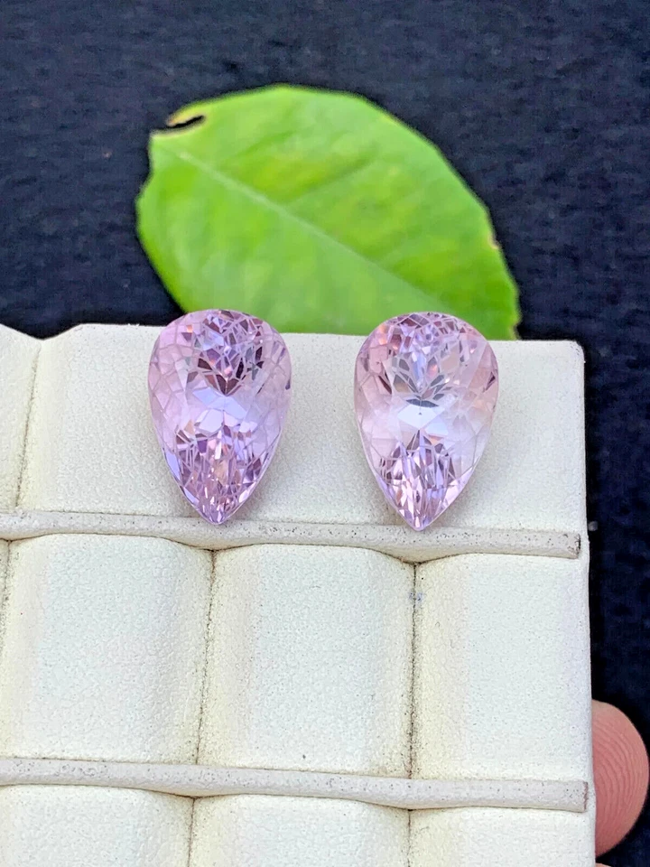 LavenderPink Natural Amethyst GemstonePair, Pearshape, Amethyst Ring 19.80 CT - Image 3 of 4