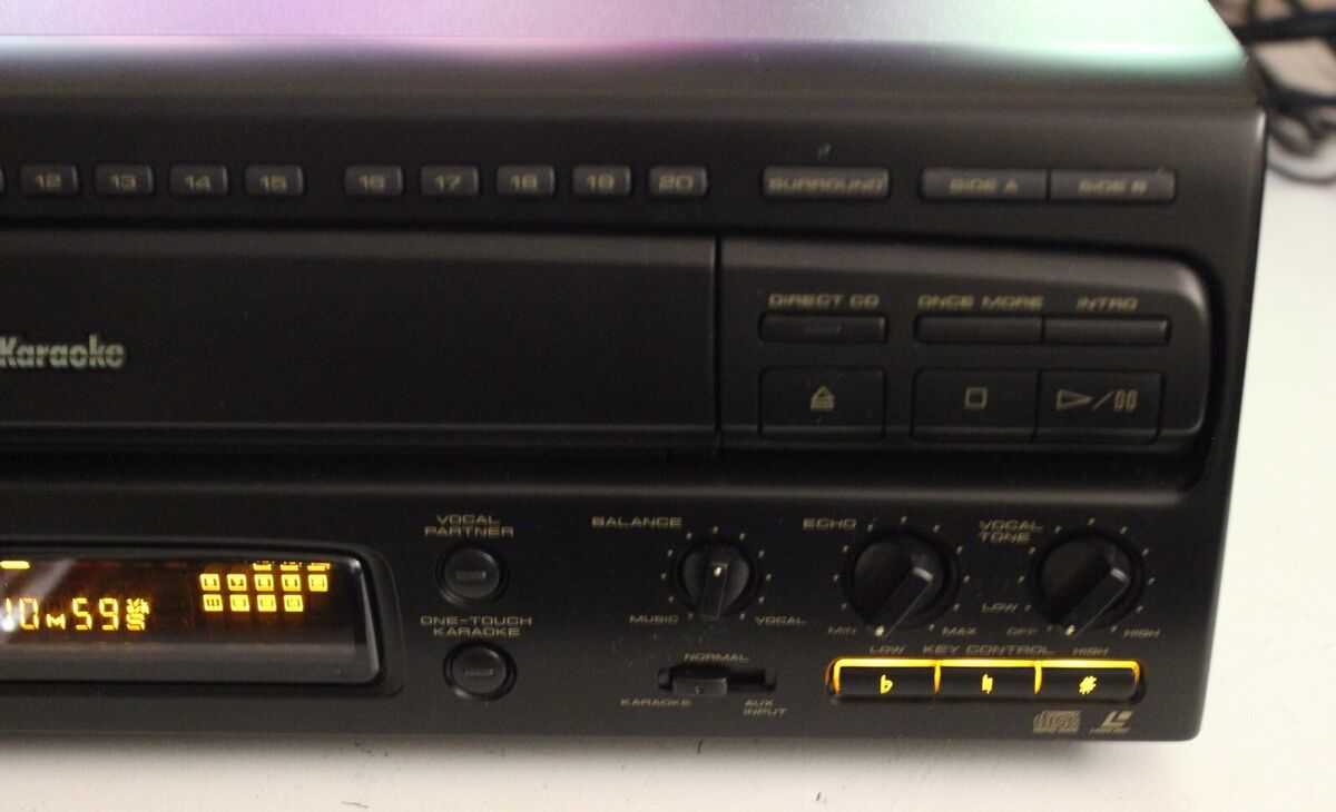 PIONEER CLD-V840 CD/CDV/LD LASERDISC PLAYER Karaoke working PIONEER CLD-V840 CD/CDV/LD LASERDISC PLAYER Karaoke working