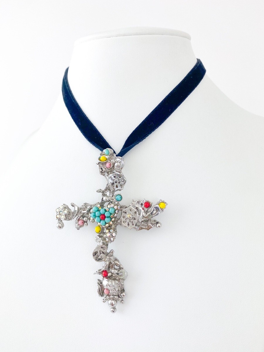 VINTAGE CHRISTIAN LACROIX NECKLACE CROSS SILVER TONE VELVET STRAP