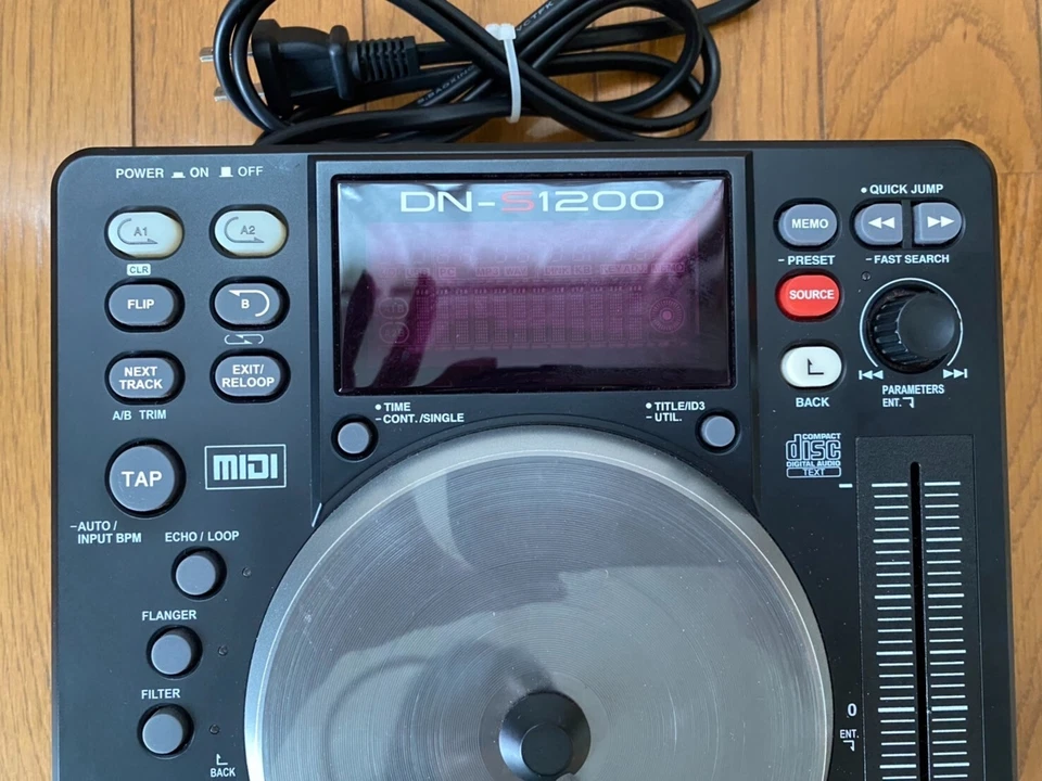 Denon DJ DN-S1200 Single Portable CD/MP3 Player Controller Working Free Shipping - Image 2 of 4