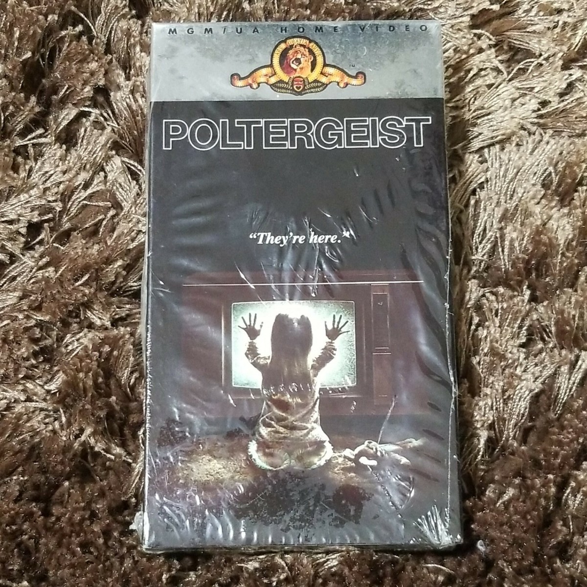 Poltergeist 1982 RARE (Factory Sealed VHS tape 1987 release MGM