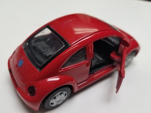 Kinsmart Pull Back N Go Friction Volkswagen Beetle 1/32 Scale Red - Picture 3 of 4