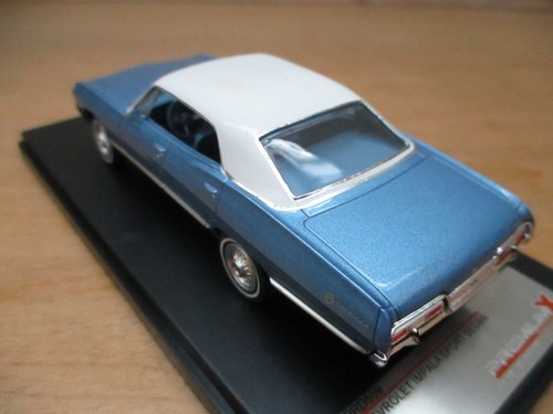 Premium X Models; 1967 Chevrolet Impala 4drht.; met. blu e bianco; come nuovo e scatola M - Foto 3 di 8