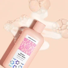 Refreshments Vegan Pearly Body Wash Citrus Spritz, Shea Butter, VitC,Olive 295ml