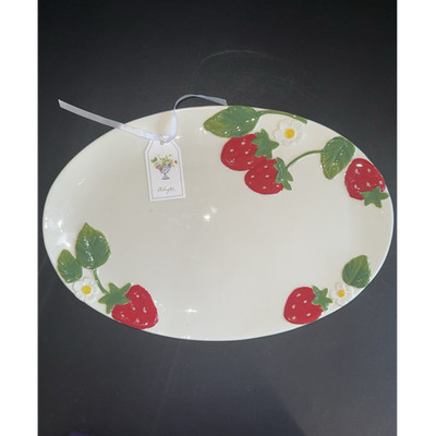 Arlington Designs Large Oval Ceramic Platter Strawberry Glossy White 15x10
