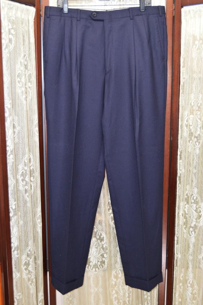 Brioni Italy 36 / 33 navy blue 100% flannel wool pleat cuff dress pants p7j5