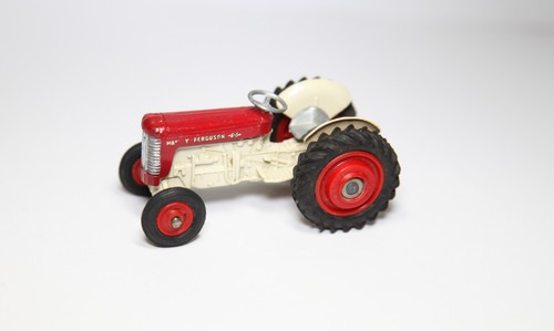 Corgi No 50 Massey Ferguson 65