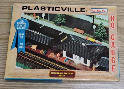 VINTAGE BACHMAN PLASTICVILLE SUBURBAN TRAIN STATION 2806