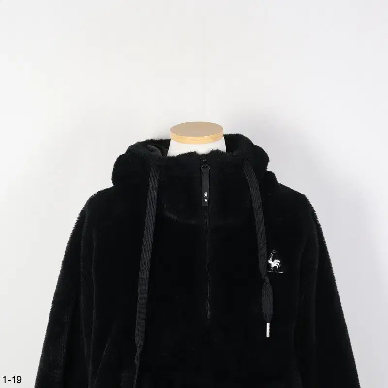 Lacoste Women's Fuzzy Half-Zip Hoodie (Size 85)