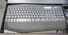 Logitech MK850 Performance Wireless Keyboard Mouse Combo MK 850
