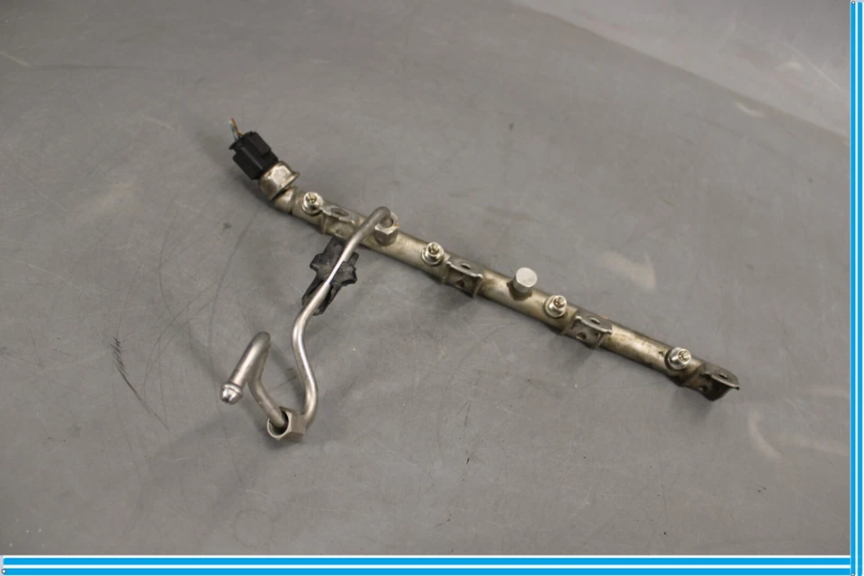 09-12 BMW 750Li 750i F01 F02 trilho injetor de combustível de alta pressão fabricante de equipamento original - Imagem 2 de 4