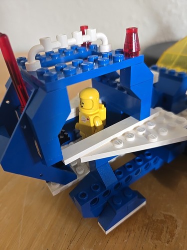 2 LEGO Space 6892: Modular Space Transport. Complete Manual - Picture 3 of 4