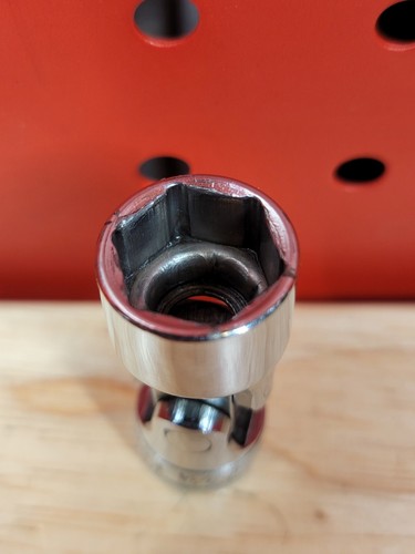 Snap-on Tools FS18A 9/16" 6-Point 3/8" Drive Shallow Swivel Socket See Details - Picture 8 of 24