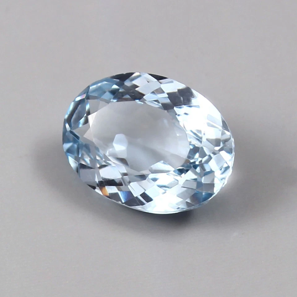 AAA Fine Natural Sky Blue Brazilian Aquamarine Loose Oval Cut Gemstone 10x7 MM - Image 3 of 4