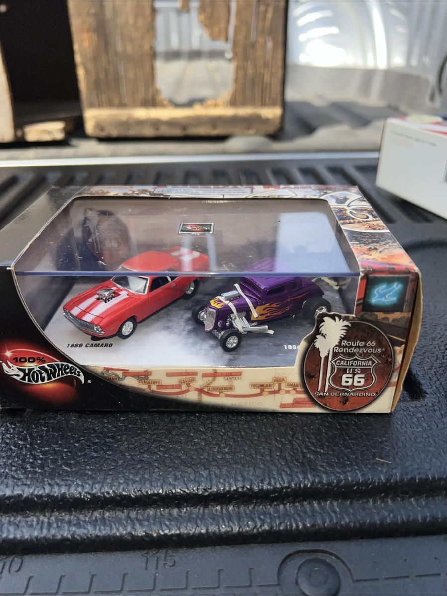 2001 -100% Hot Wheels Route 66 Rendezvous 1969 Camaro 1934 Ford