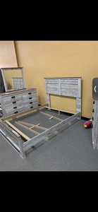3-Piece Gray Wood Bedroom Set: Bed Frame, Dresser Mirror, 13-Drawer Chest