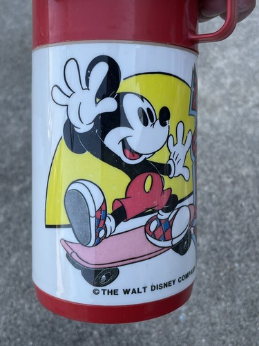 Vintage Disney World Mickey Mouse Skateboarding Aladdin Plastic Thermos Red - Picture 5 of 13