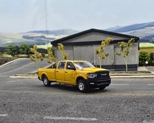  1:64 Scale greenlight  2021 dodge ram 3500 yellow