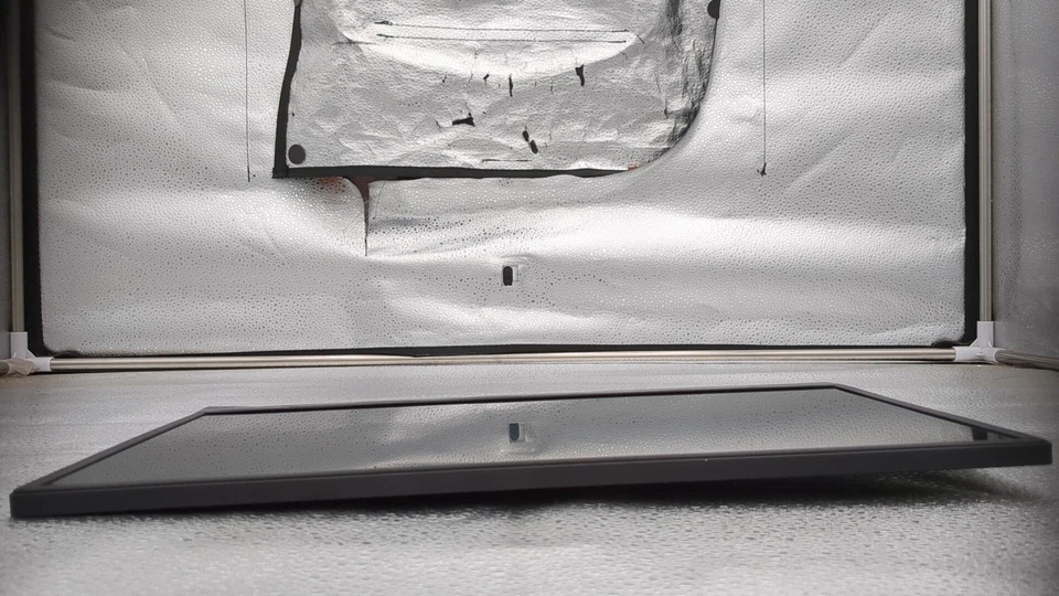 *READ* Asus Rog Strix 17.3" 1080p Portable Gaming Monitor, Ips, 240hz - Image 3 of 4