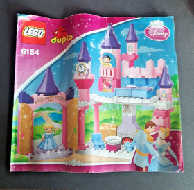 LEGO Cinderella's Castle DUPLO Disney Princess-- Set is Missing The Prince    K