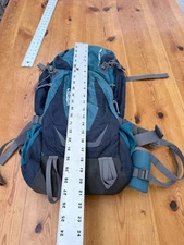 Camelbak nite size  Hydration Backpack WITH  BLADDER N1