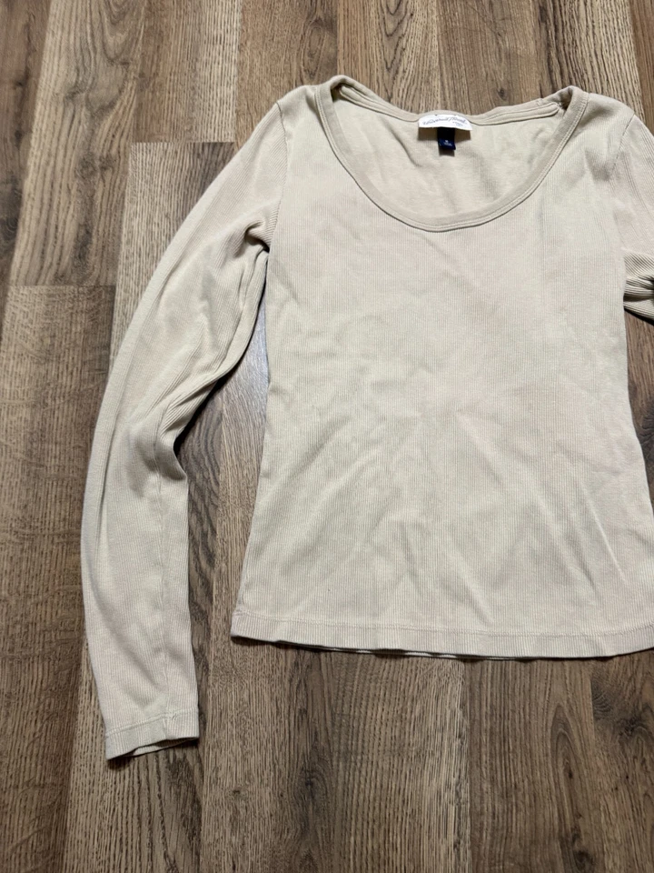 Camisa Universal Thread, Para Mujer Talla Mediana, Marrón, Manga Larga, Cuello Redondo, Costilla Foto 3 de 4