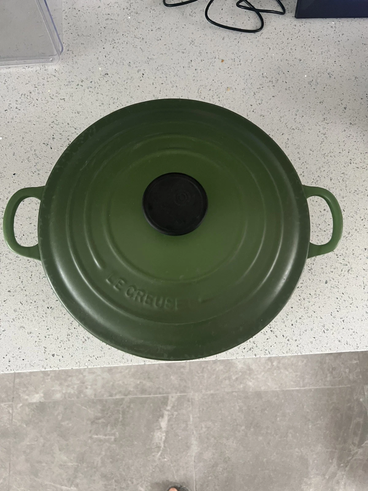 Le Creuset Casserole Dish Dutch Oven Round Cast Iron Green 25.5cm
