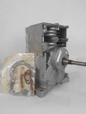 NOS Briggs and Stratton 298647 H-11 Short Block Hortizontal Shaft Engine Motor