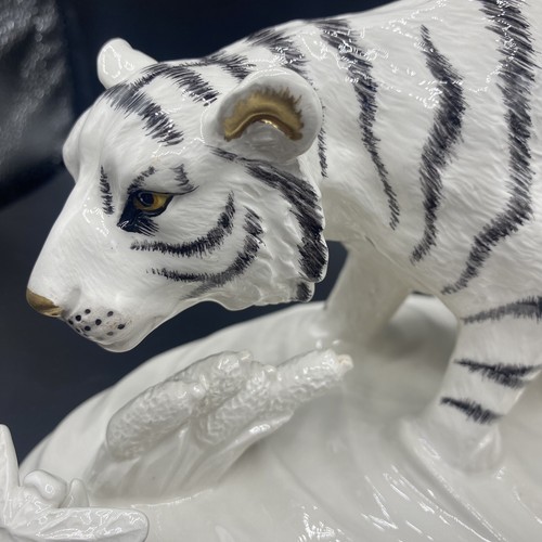 FITZ & FLOYD White Tiger Figurine Figure Decor Statue Villa Palm Earthenware - Picture 3 of 17
