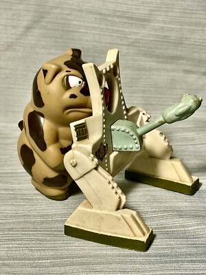 1989 Playmates Barnyard Commandos Sergeant Shoat-N-Sweet & ANTI-AIRCRAFT GUN