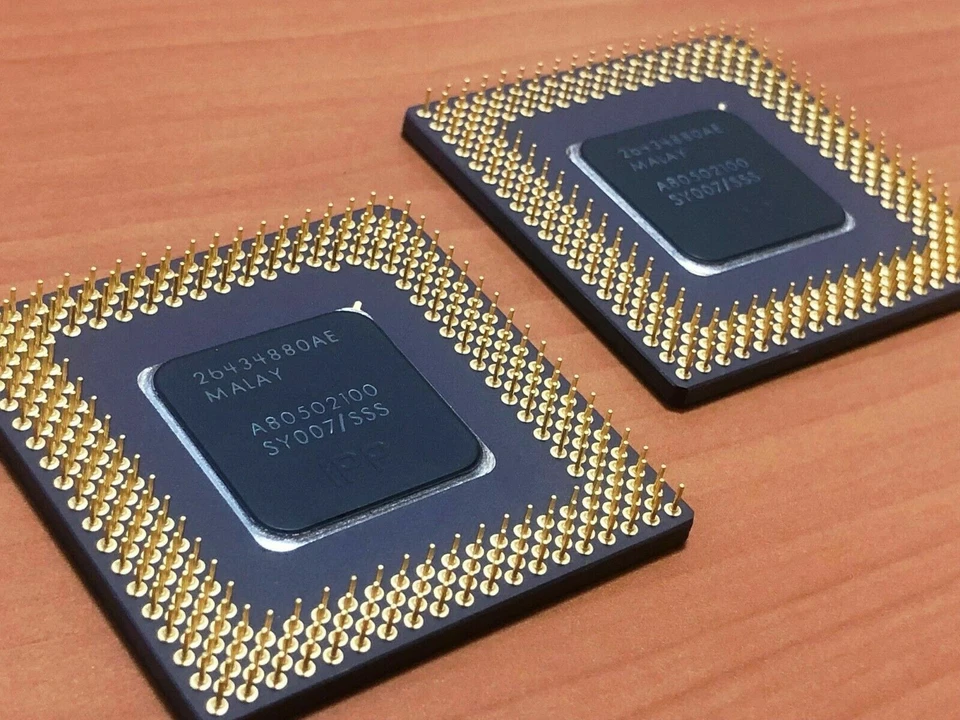 LOT of 2 NEW Intel Pentium A80502-100 / A80502100 SY007 100mhz CPU Processor - Image 4 of 4