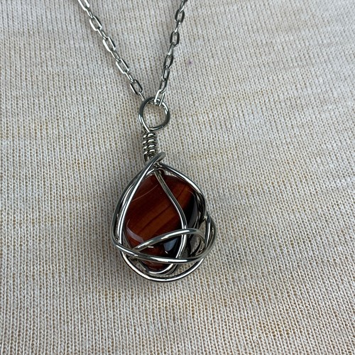 Wire Wrapped Red Tiger's Eye Pendant Necklace Silver Tone 23" - Picture 2 of 7
