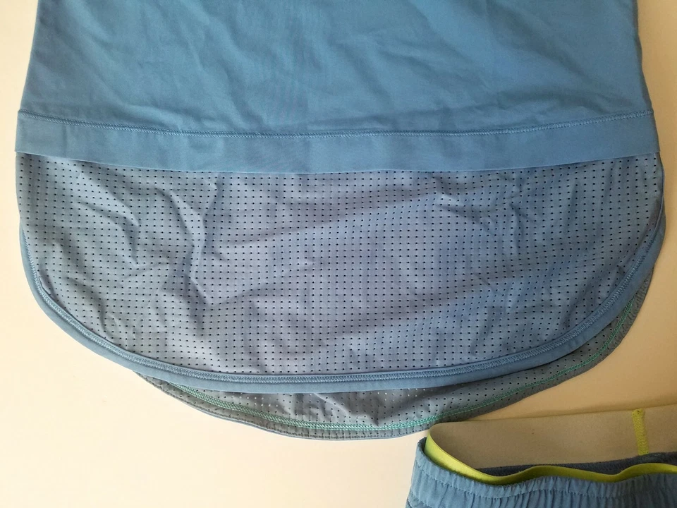 IVIVVA RUN DAY FUN Día Azul Pantalones Cortos y Manga Corta Conjunto Camiseta con Paneles de Malla Foto 4 de 4