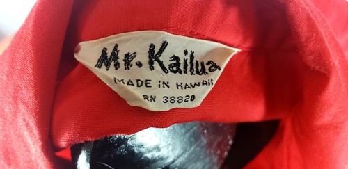 VTG Mr Kailua Hawaiian Short Sleeve Button Up Red  - Picture 5 of 5