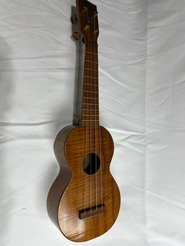 VINTAGE PAUL F SUMMERS HAWAIIAN UKULELE KOA