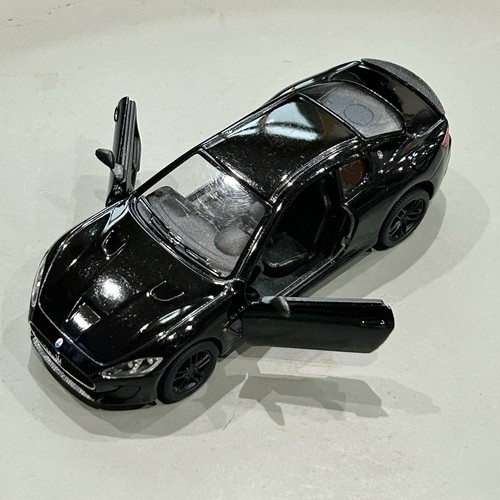2016 Black Maserati Gran Turismo MC Stradale Kinsmart Kt5395 Scale 1/38” - Picture 4 of 6