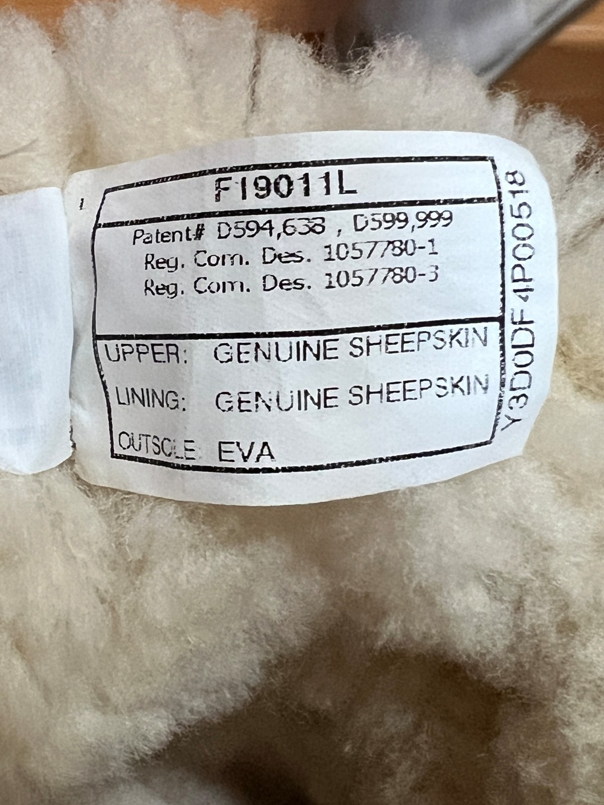 UGG Women’s Light Gray Bailey Button Shearling Bo… - image 10