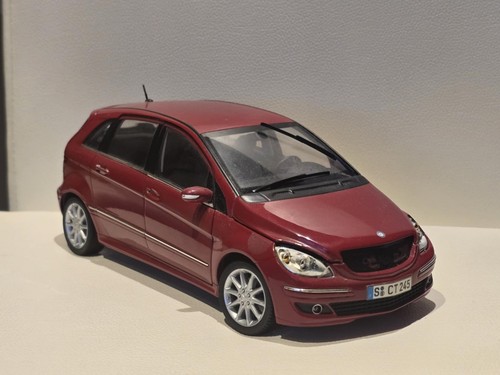 Lotto modellini auto Mercedes-Benz Classe B ML Classe Kyosho Minichamps 1:18 - Foto 6 di 11