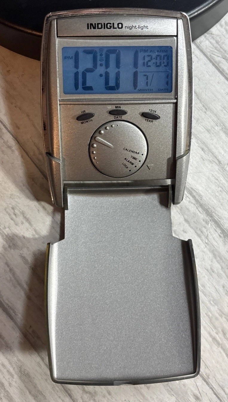 3521t - Tested Works (small Crack) Vtg Y2k