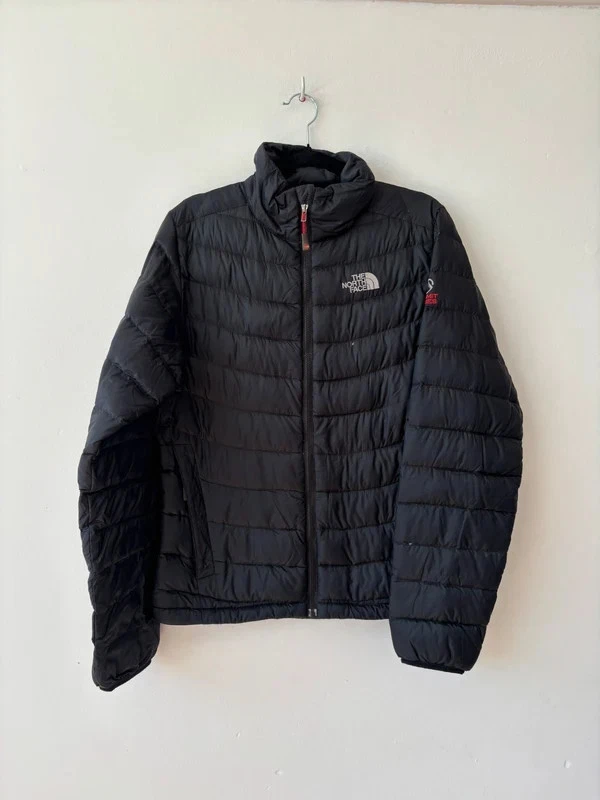 Preços baixos em North Face Summit Series 800 em Casacos e