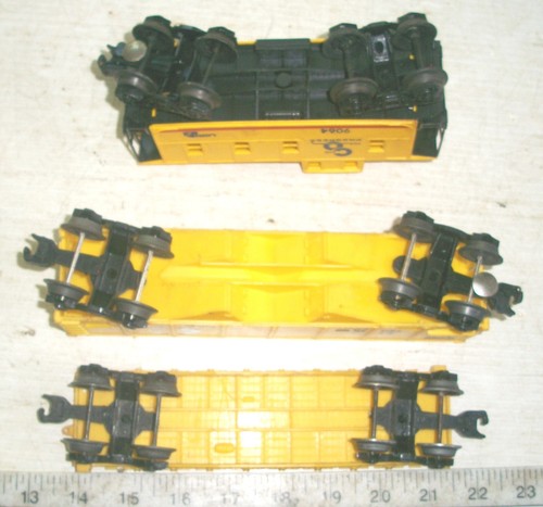 Lionel O27 C&O Heavy Metal Steam Engine w/Smoke & 4 Cars Starter Train Set WORKS - Picture 15 of 17