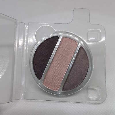 Lot of 2 No 7 Stay perfect Trio Eyeshadow SAMPLE, Tea Party