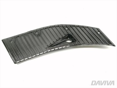 1979 Mercedes-Benz Saloon 300 D Diesel Right Wiper Trim Cover 