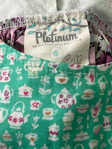 Matilda Jane Girls Platinum Spot Of Tea Floral Flutter Dress EUC Size 6 # 3/12 - Picture 4 of 4