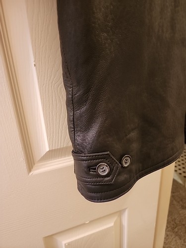 WEATHERPROOF GARMENT COMPANY Leather Coat Mid-Length, Size Medium. - Picture 15 of 23