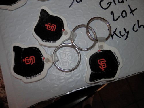 San Francisco Giants Key chain lot (5) NEW VTG 1993 90's rubber keychain Lot A - Picture 3 of 11